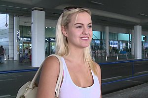 bbbbww沟厕we月经自拍